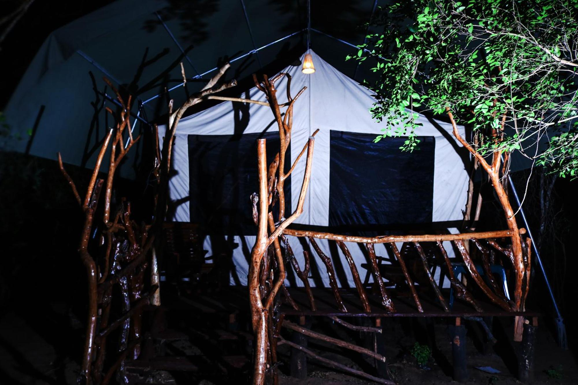 Yala Wild Corridor Camp Hotel Tissamaharama Bagian luar foto